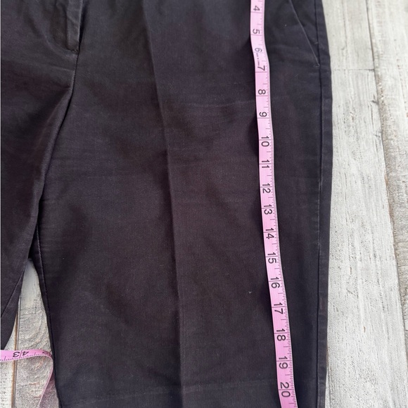 New York & Company Brown Women's Bermudas - Picture 5 of 5